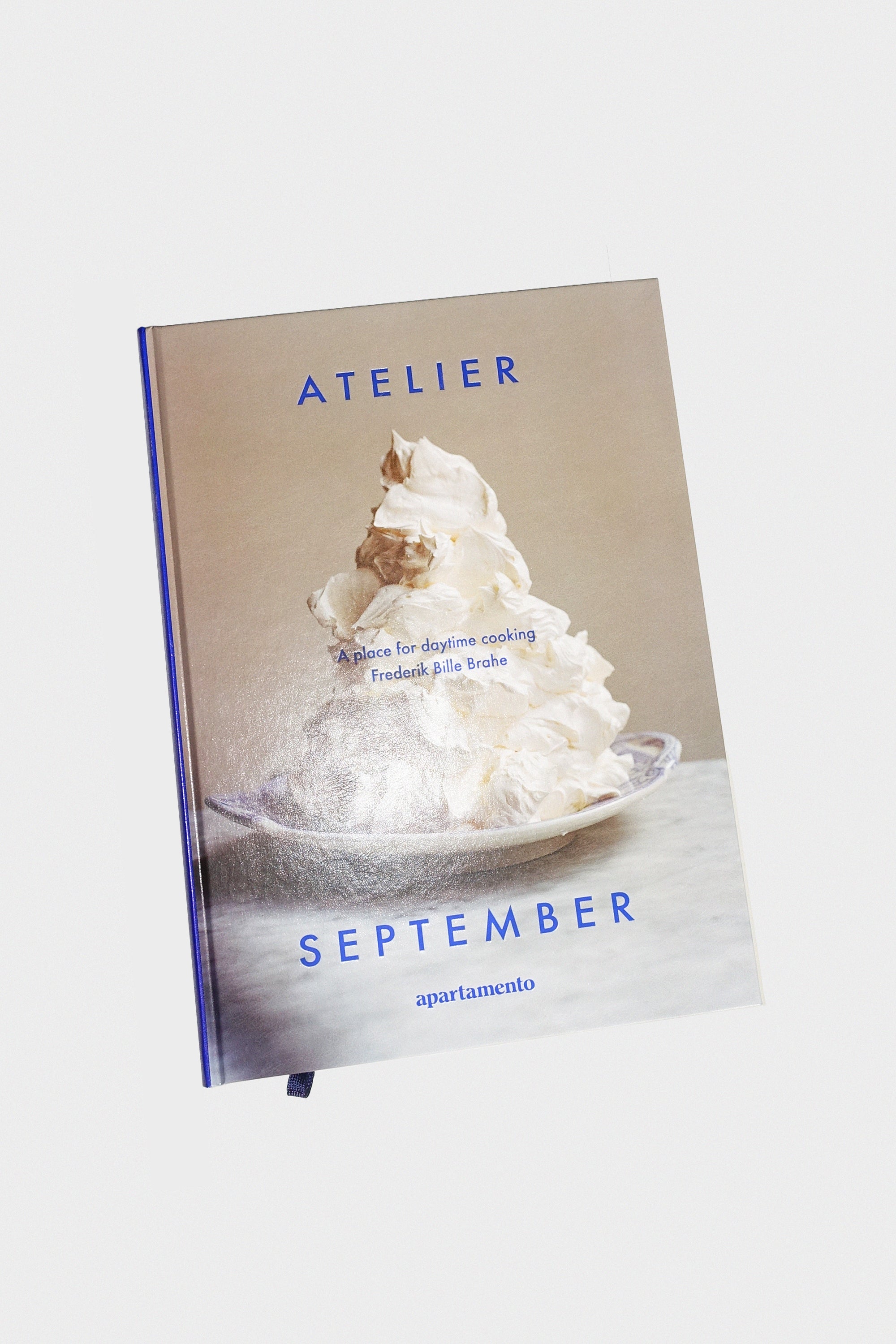 Atelier September: A Place for Daytime Cooking by APARTAMENTO