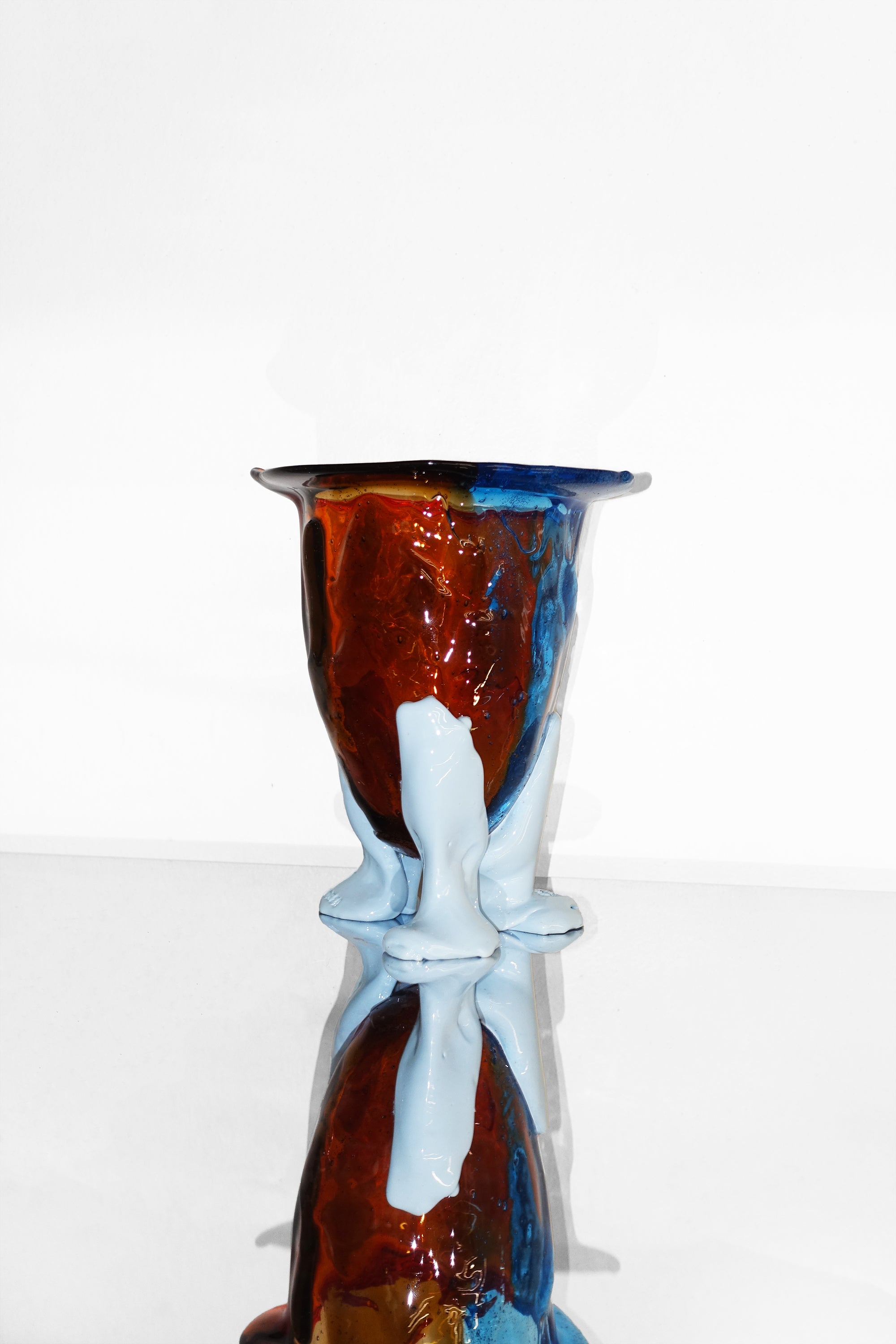 Amazonia Vase in Clear Ruby, Light Blue & Brown - Small