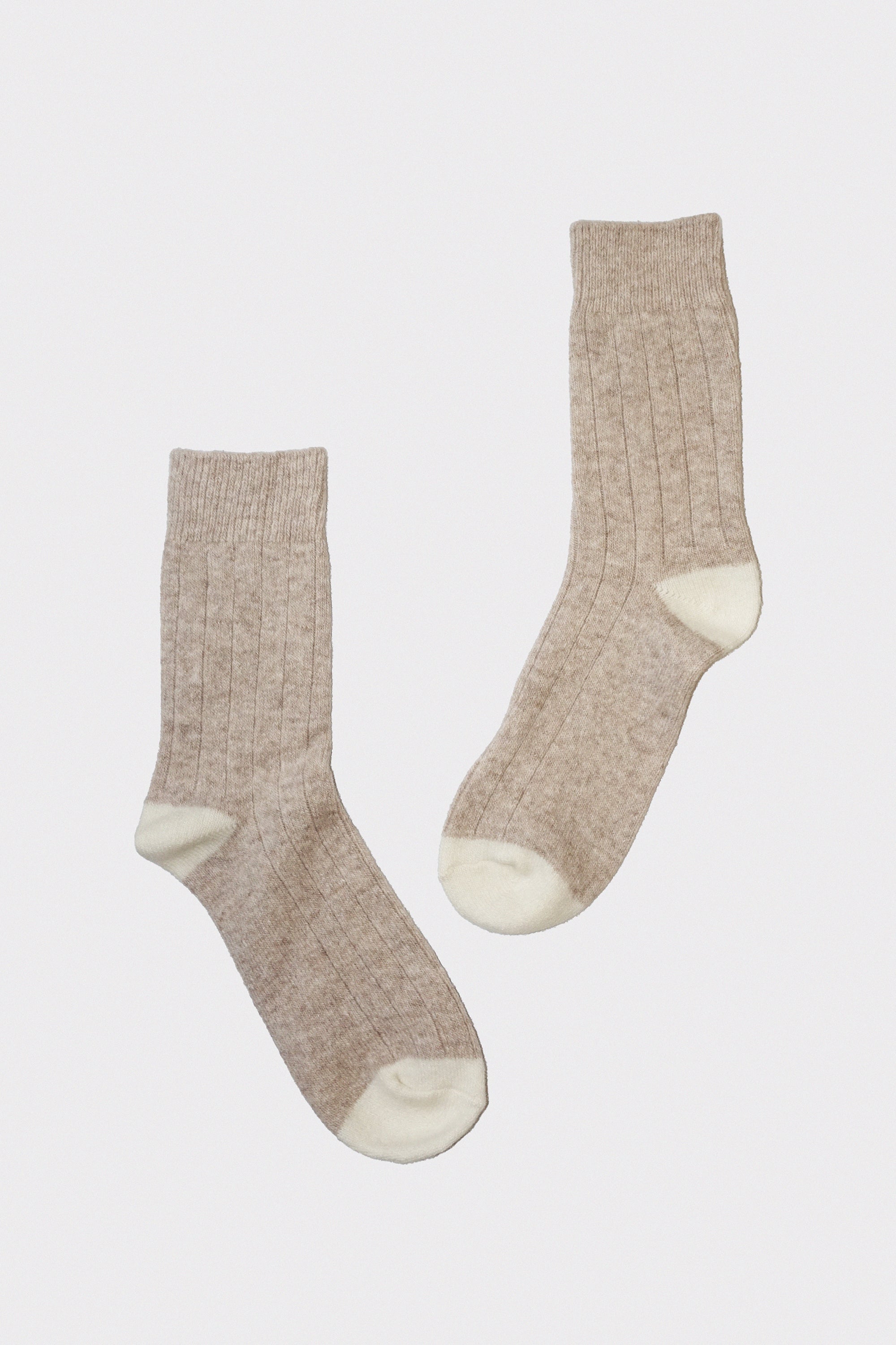 Classic Cashmere Socks in Fawn