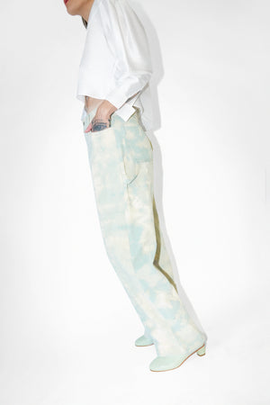 Drop Jeans in Lichen Tie Dye