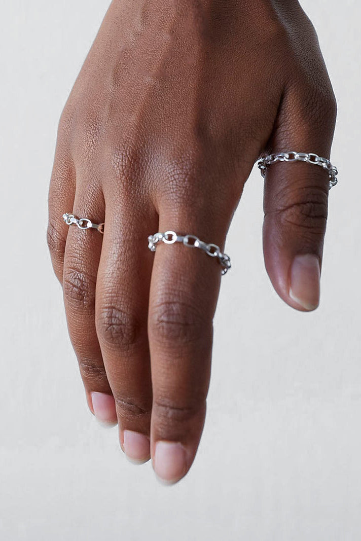 Rolo Chain Ring in Sterling Silver by Loren Stewart